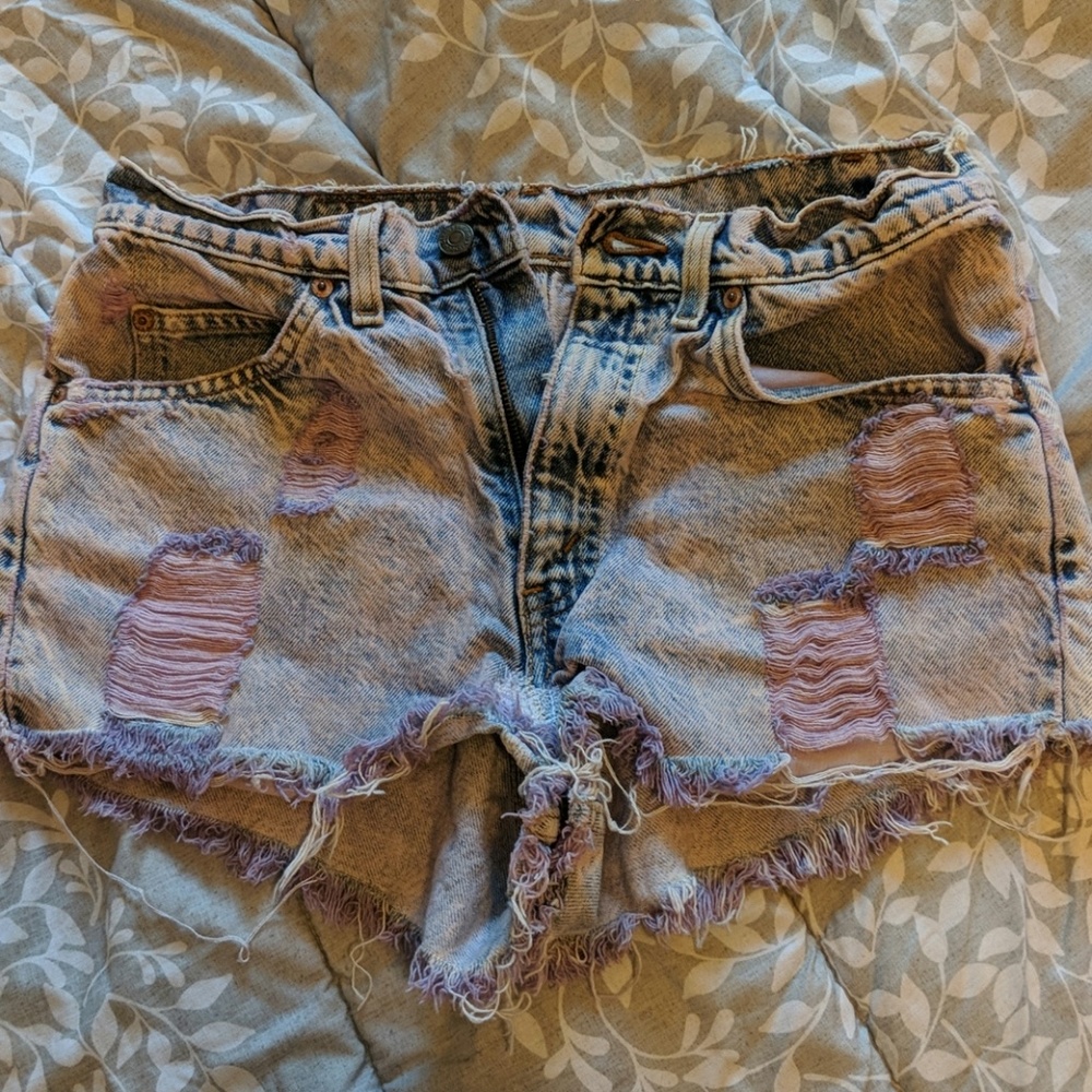 Levi cut offs